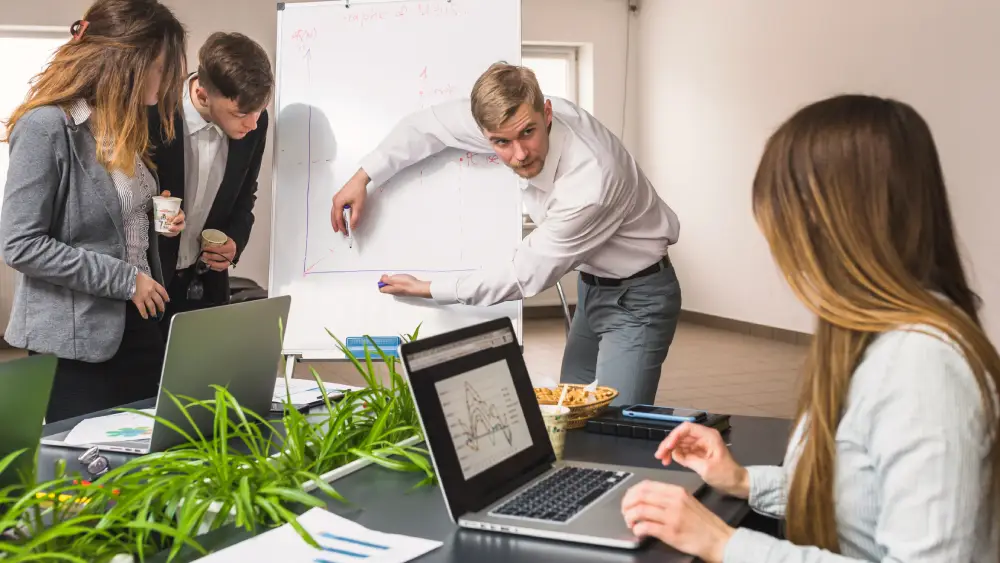 AEO vs SEO: Why Businesses Need Both in 2026